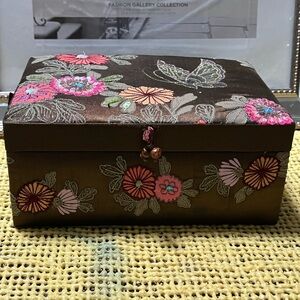 Vintage Beaded storage Box.
